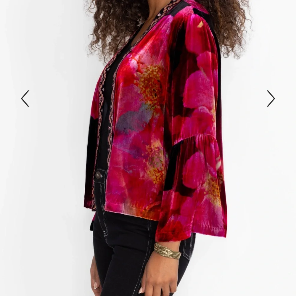Johnny Was RUFFLE SLEEVE VELVET BOLERO - Picture 2 of 6
